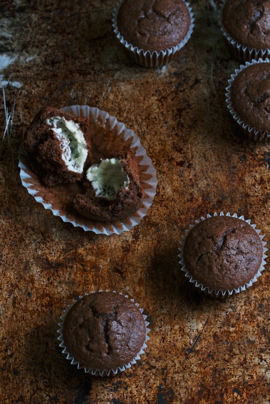 chocolate cheesecake muffins | movita beaucoup